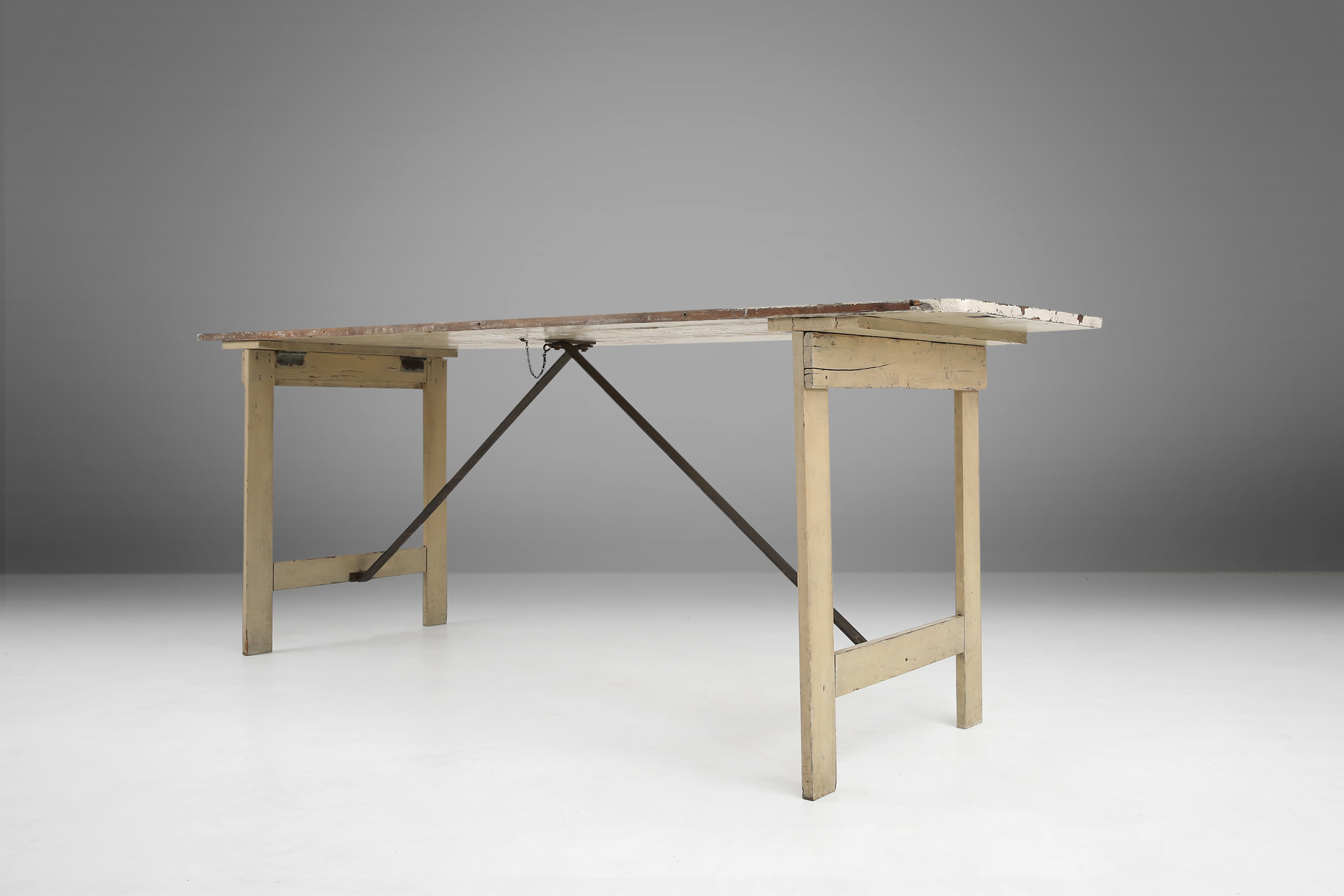 set Industrial folding table 1920thumbnail